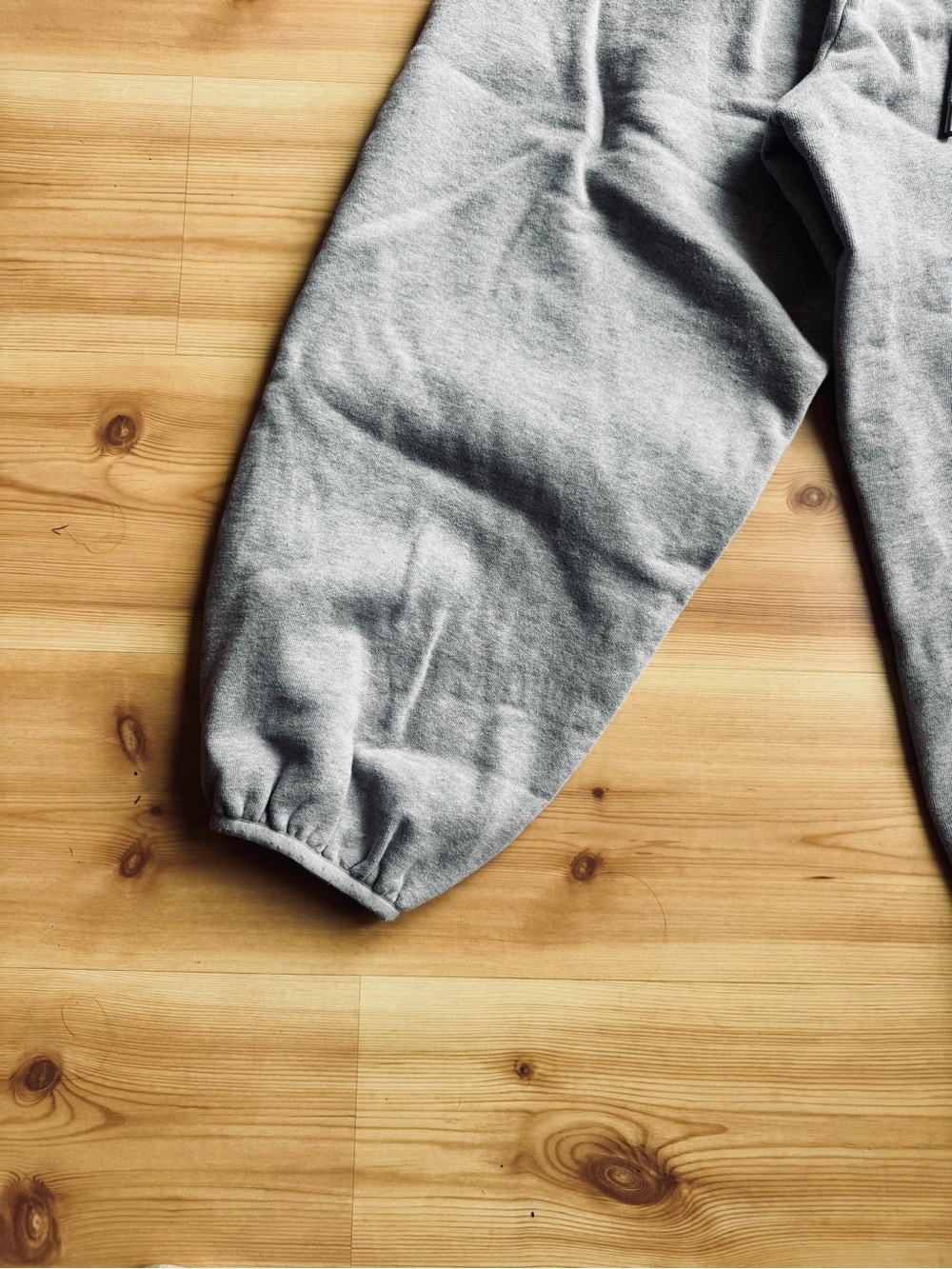 KBB by Kahlana Gray Oversized Fleece Sweatpants - - Picture 2 of 7